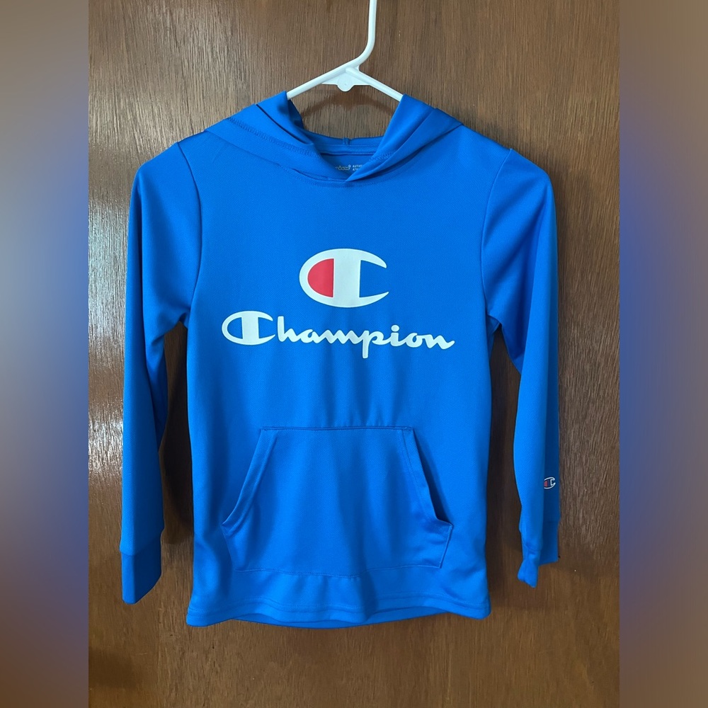 Champion boy’s hoodie. Size 7/8